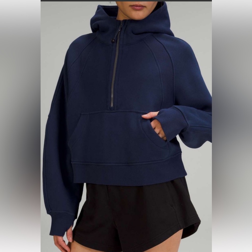 Lululemon navy blue scuba oversized half zip  s/xs great condition